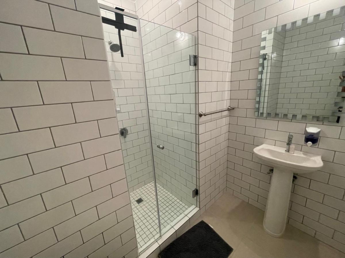 2br Aptsurrounded By History With Modern Amenities Apartamento *